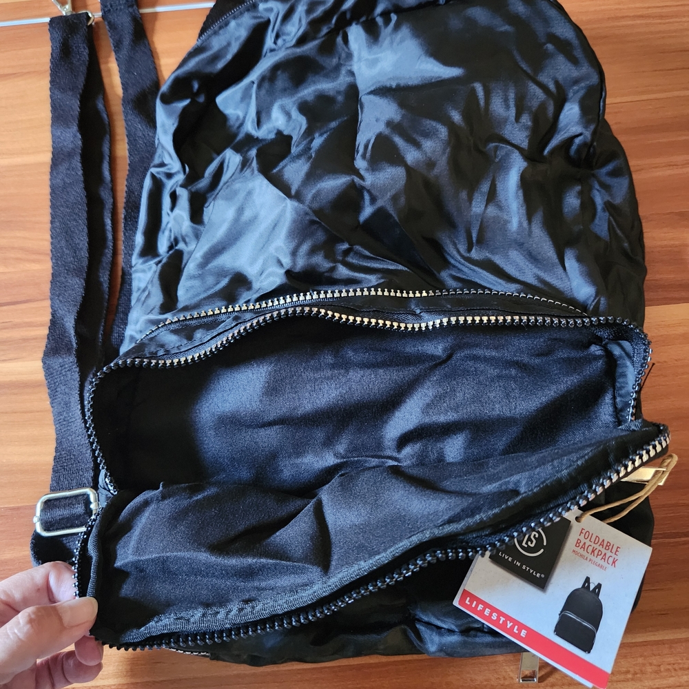 Crossbody Foldable Backpack - Picture 6 of 8